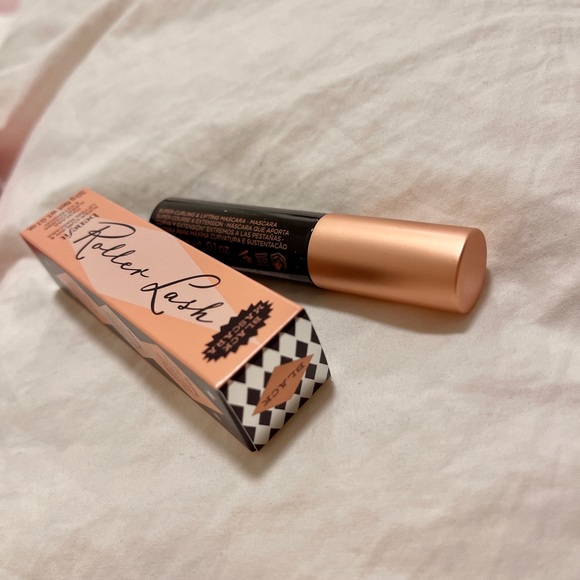 Benefit Cosmetics Roller Lash Curling and Lifting Mascara - Picture 3 of 5